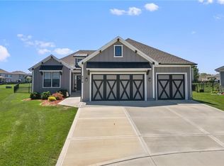 4016 SW Meritage Ln, Lees Summit, MO 64082