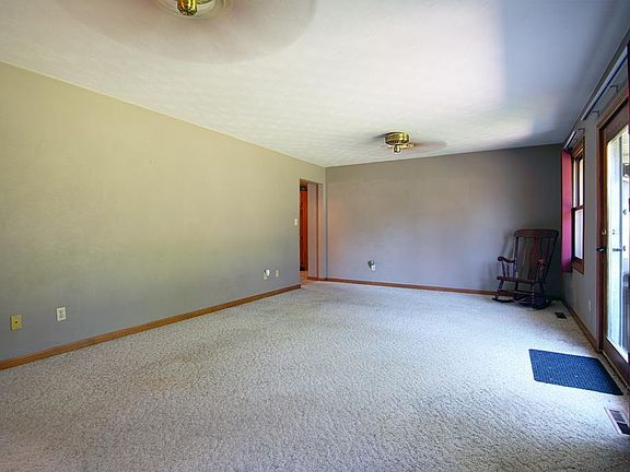 4th image of 57225 Sequoia Dr