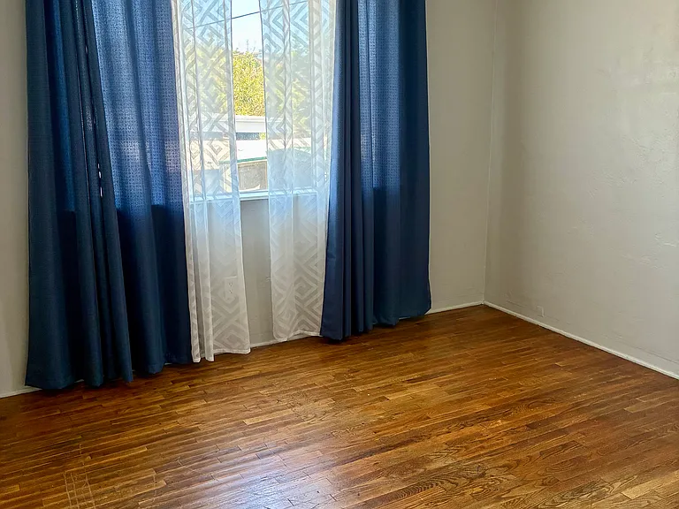 1611 Gibson St — Photo 3