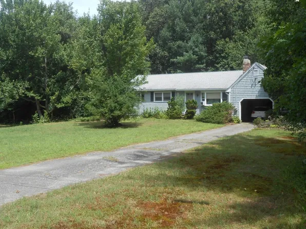 3 Pace Rd, Tyngsboro, MA 01879