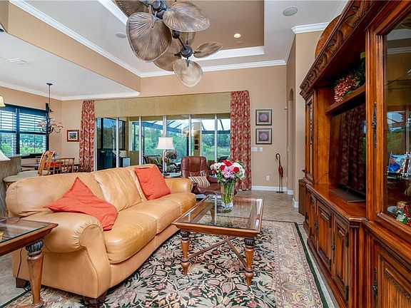 3rd image of 282 Montelluna Dr