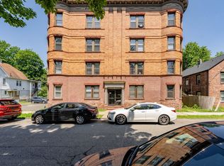 92 Woodside Terrace, Springfield, MA 01108