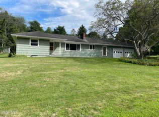 44 Meadowview Road Road, Queensbury, NY 12804