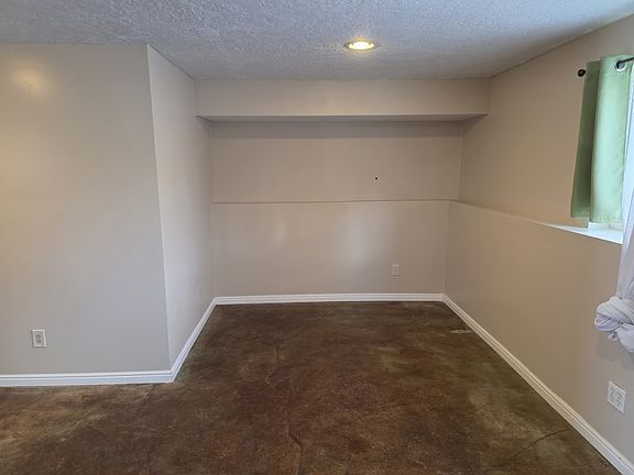 3rd image of 12345 Gorgoza Dr