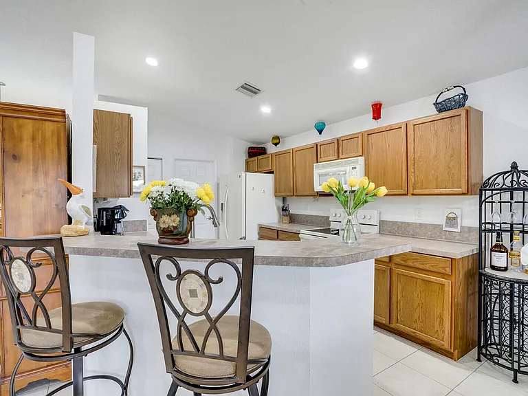 5335 Vernio Ln — Photo 18