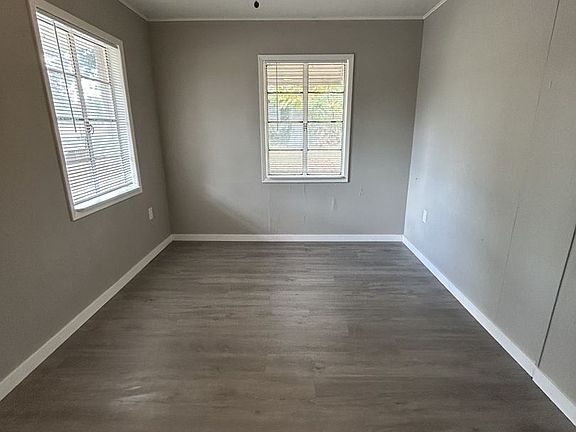 3rd image of 2383 Locust Rd #2