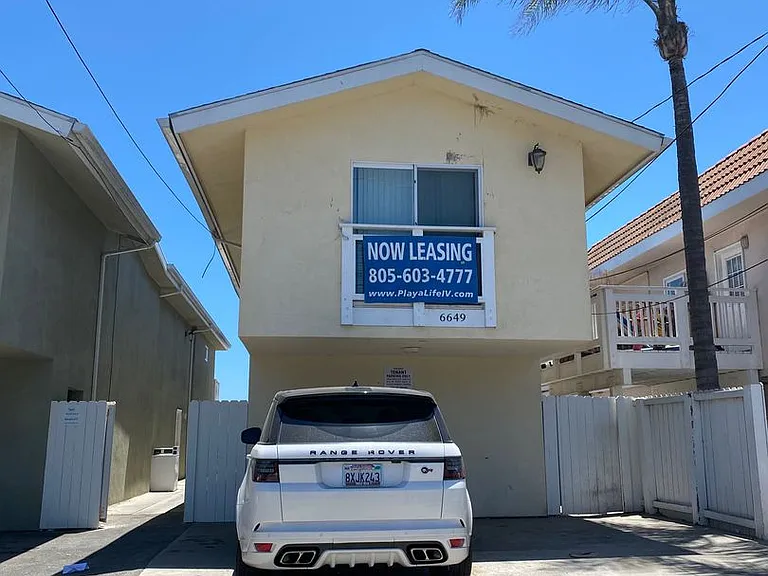 6649 Del Playa Dr — Photo 4
