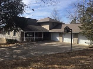 140 Sunnyview Rd, Brandenburg, KY 40108