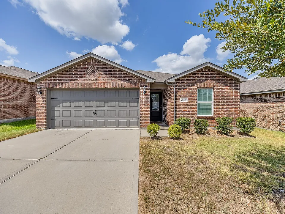 21315 Crimson Orchard Dr