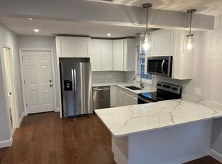 31 Peach Ave #31R, Providence, RI 02906