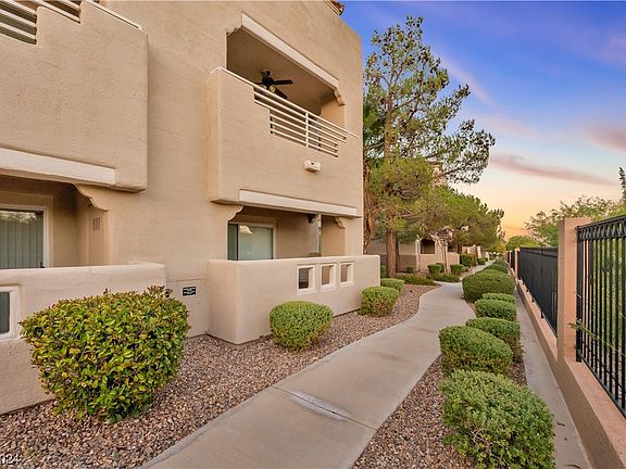 5th image of 1900 Villa Palms Ct Unit 201