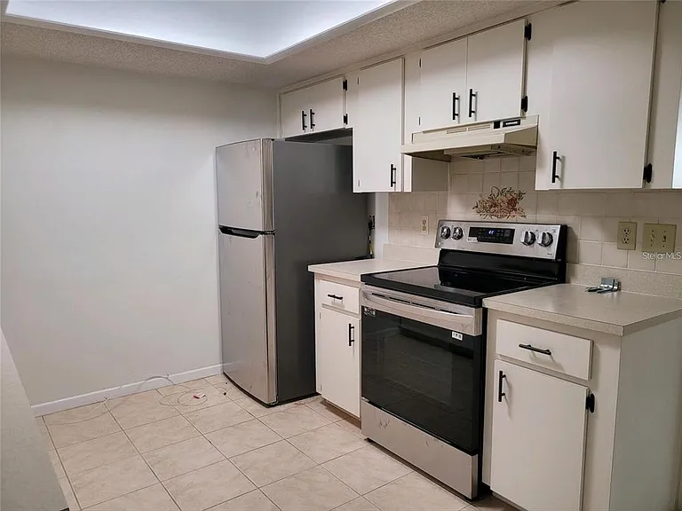 10911 SW 86th Ct — Photo 6