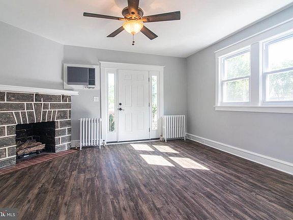 5th image of 2440 Eldon Ave