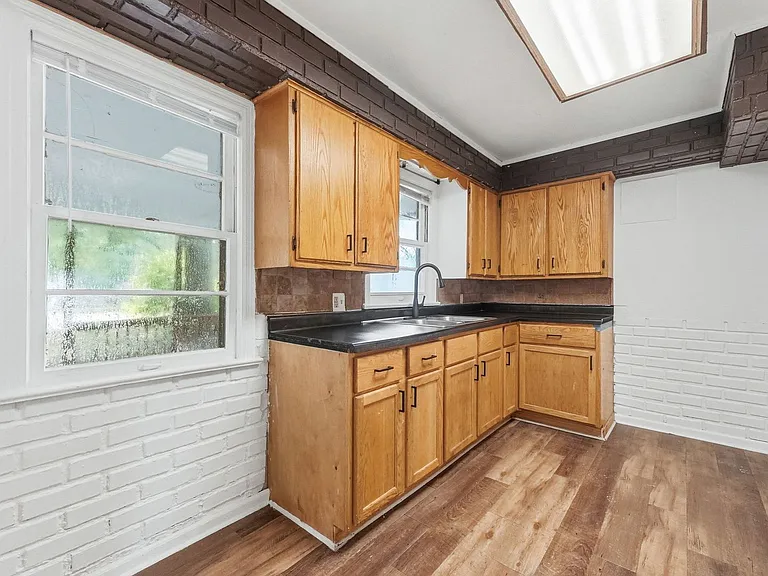 4029 Weisser Park Ave — Photo 15