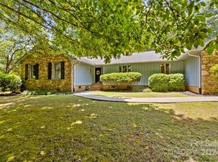 3326 Sedgefield Rd, Statesville, NC 28625