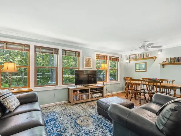 5989 Wildwood Ln, Sturgeon Bay, WI 54235