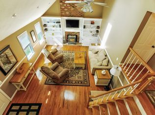 71 Victoria St, Centerville, MA 02632