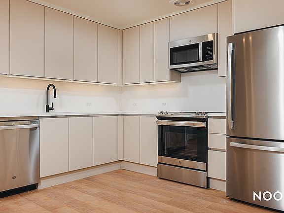 3rd image of 130 Hope St APT 614
