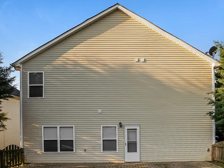 1530 Ladora Dr — Photo 14