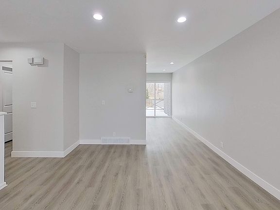 3rd image of 2310 W Bonniebrook Cir