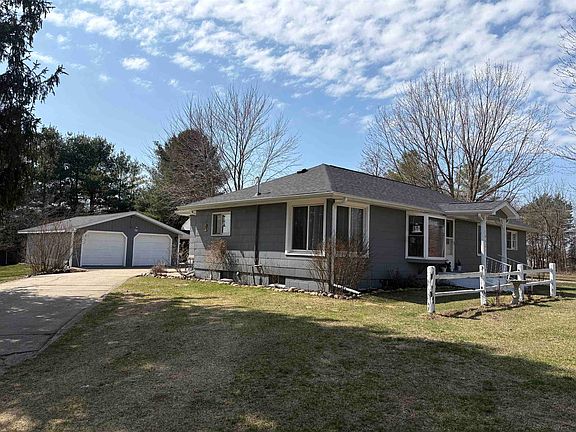 2nd image of 16501 Gary Rd