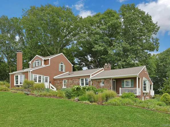 24 Westerly Lane, Thornwood, NY 10594