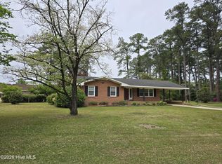 346 Pinecrest Drive, Chadbourn, NC 28431