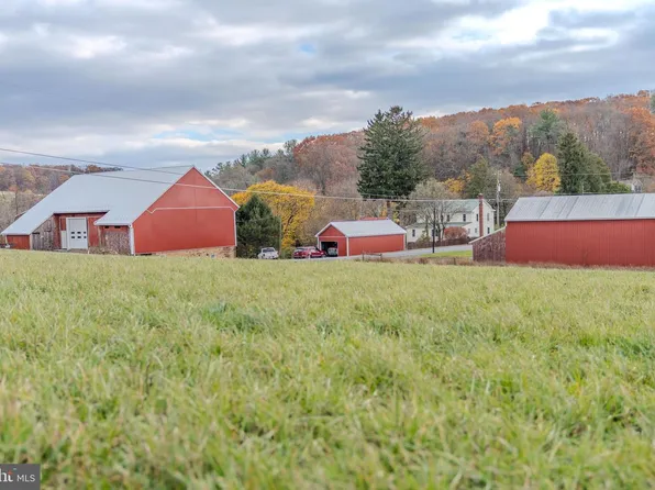 1083 Herndon Rd, Herndon, PA 17830