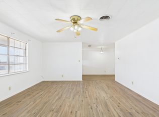 21 Linda Dr APT 1, Fredericksburg, TX 78624