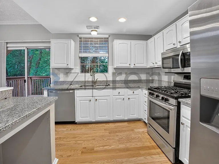 1201 Wedgewood Ct — Photo 13