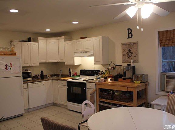 3rd image of 24 Elm Ave
