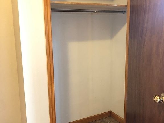 4th image of 973 40th St #22