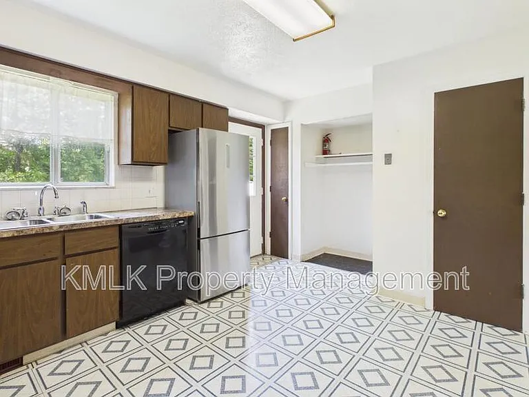 4280 Lorwood Dr — Photo 10