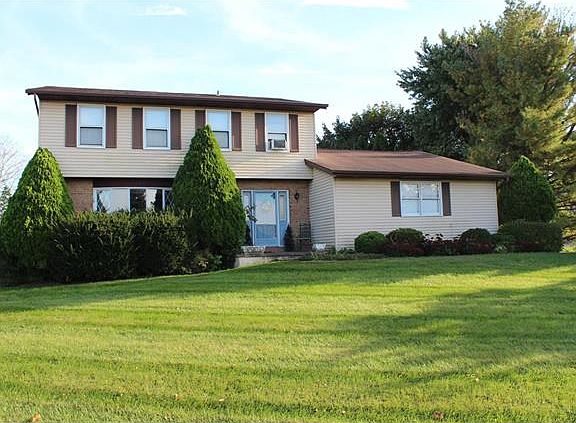 2nd image of 3470 Dartmouth Dr