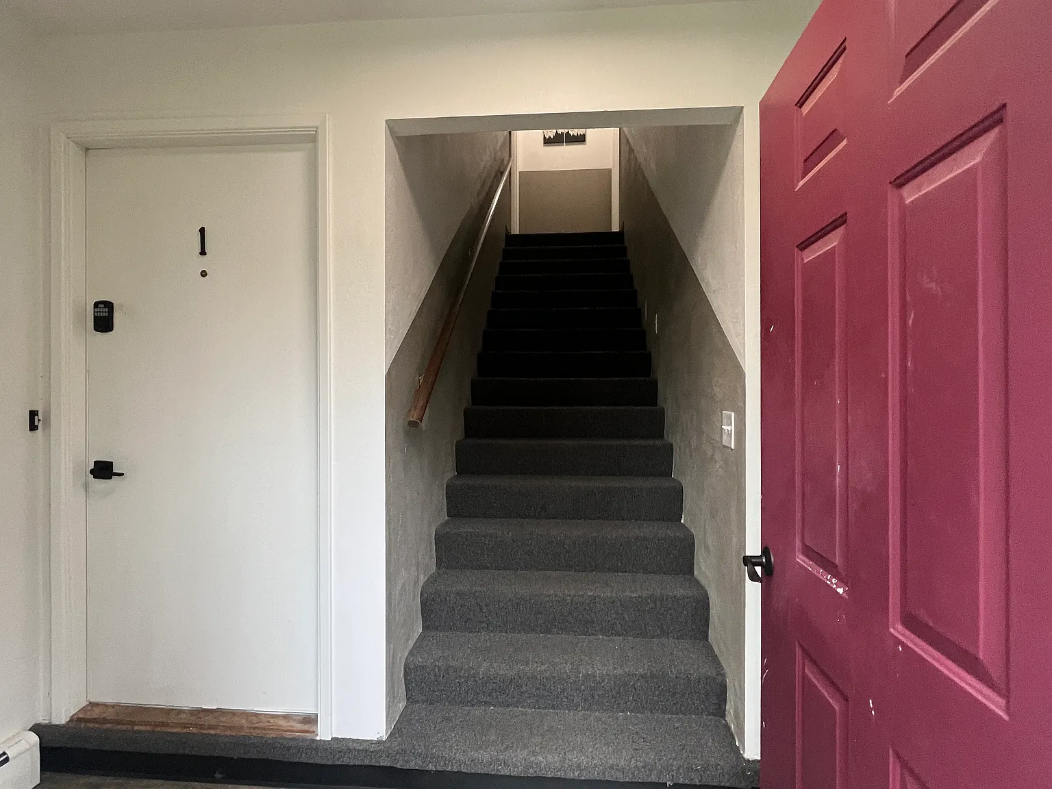 2 bed, 850 sqft, $1,700 — Photo 2