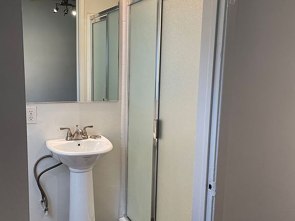 2nd image of 505 N Adams St APT 15