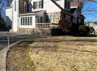 34 Cawley St, Bristol, CT 06010