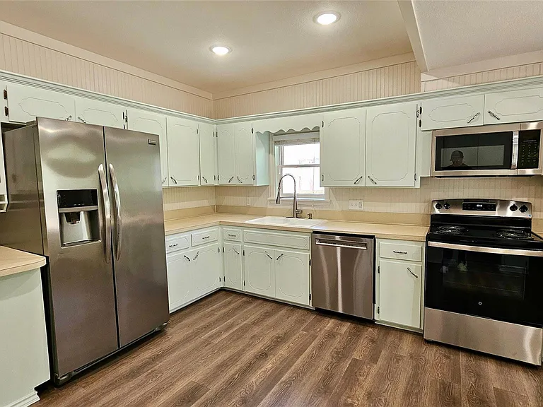 205 S Granger St — Photo 3