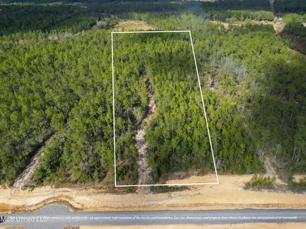 3 N Crawfo Rd, Kiln, MS 39556