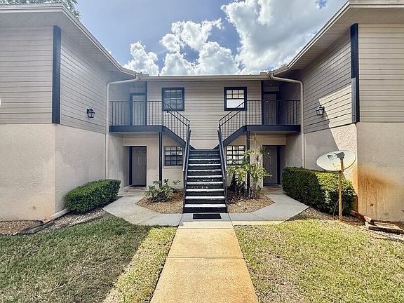 2nd image of 4014 Ashford Green Pl Unit 201