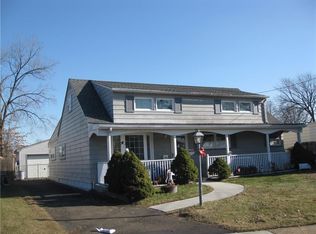 70 Leber Ave, Carteret, NJ 07008