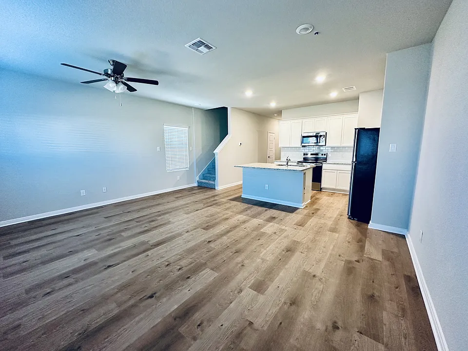3846 Abbott Pass #102