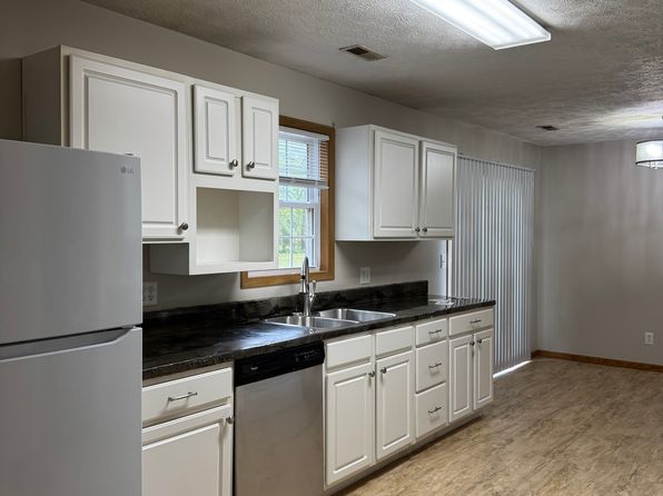 7 Megan Ln #105