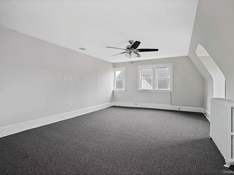 9 Ridgeview Ave — Photo 14