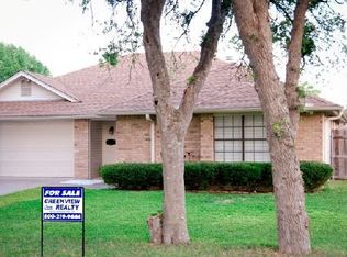 225 Ivy Ln, Hewitt, TX 76643