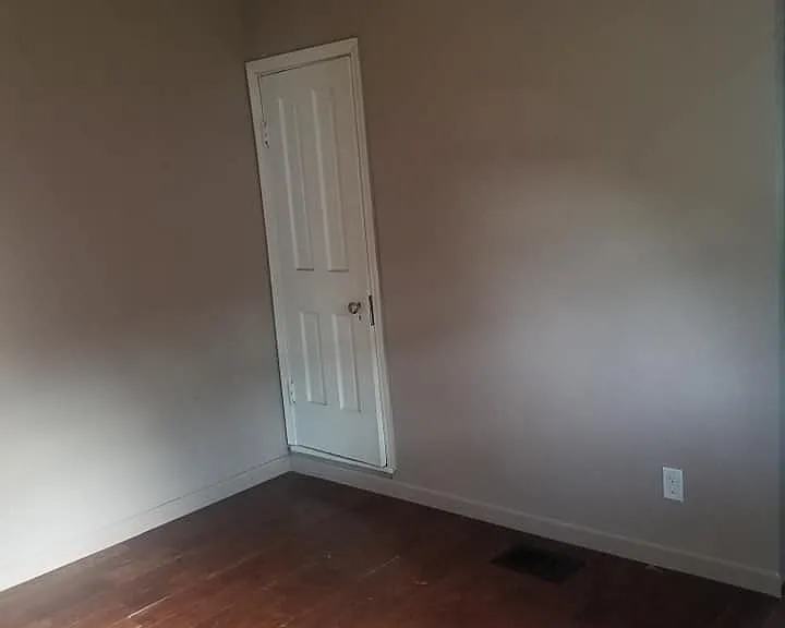 113 Cleveland St — Photo 9
