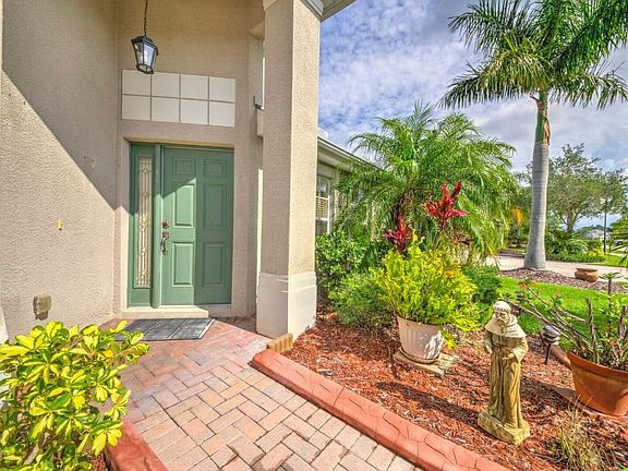 5th image of 221 Brandy Creek Cir SE