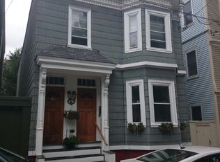 34 1/2 Mercer St, South Boston, MA 02127