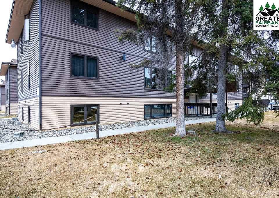 1st image of 28 Glacier Ave