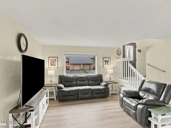 3520 Telstar Cir, Anchorage, AK 99517